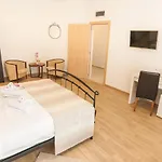 Via Domus Guest house Split