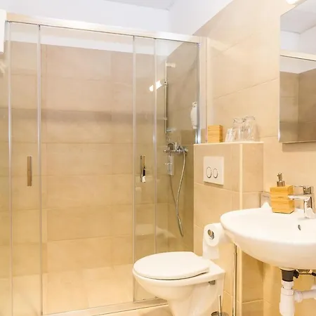 Via Domus Гостьовий будинок 4*